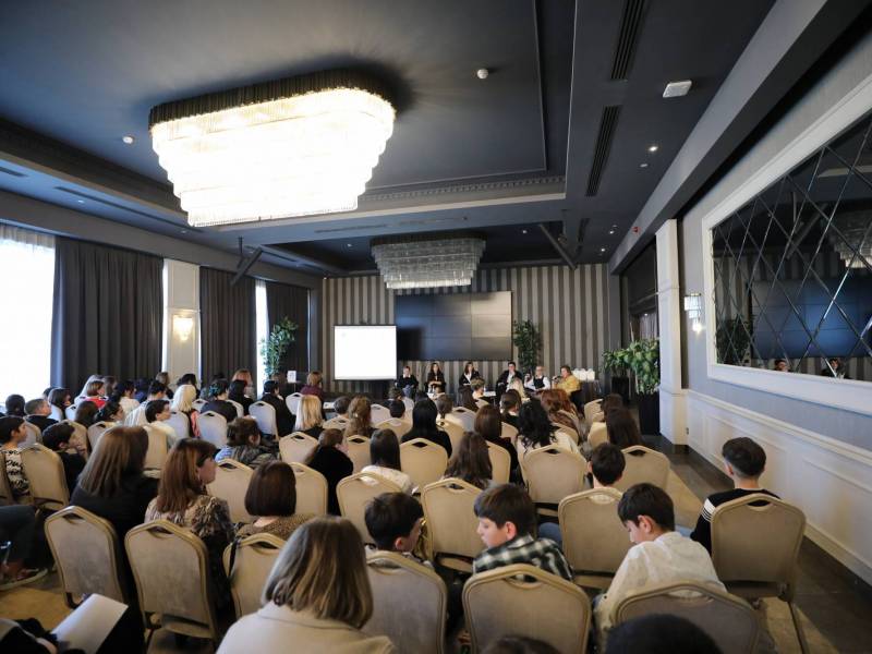 საგანმანათლებლო დაწესებულების მანდატურის სამსახური ქალთა მიმართ ძალადობის წინააღმდეგ გლობალურ კამპანიას შეუერთდა